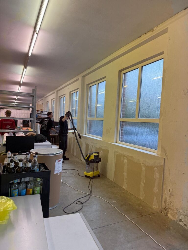 dc8a3034-d350-4ff8-b1c7-1f70acc68ff0